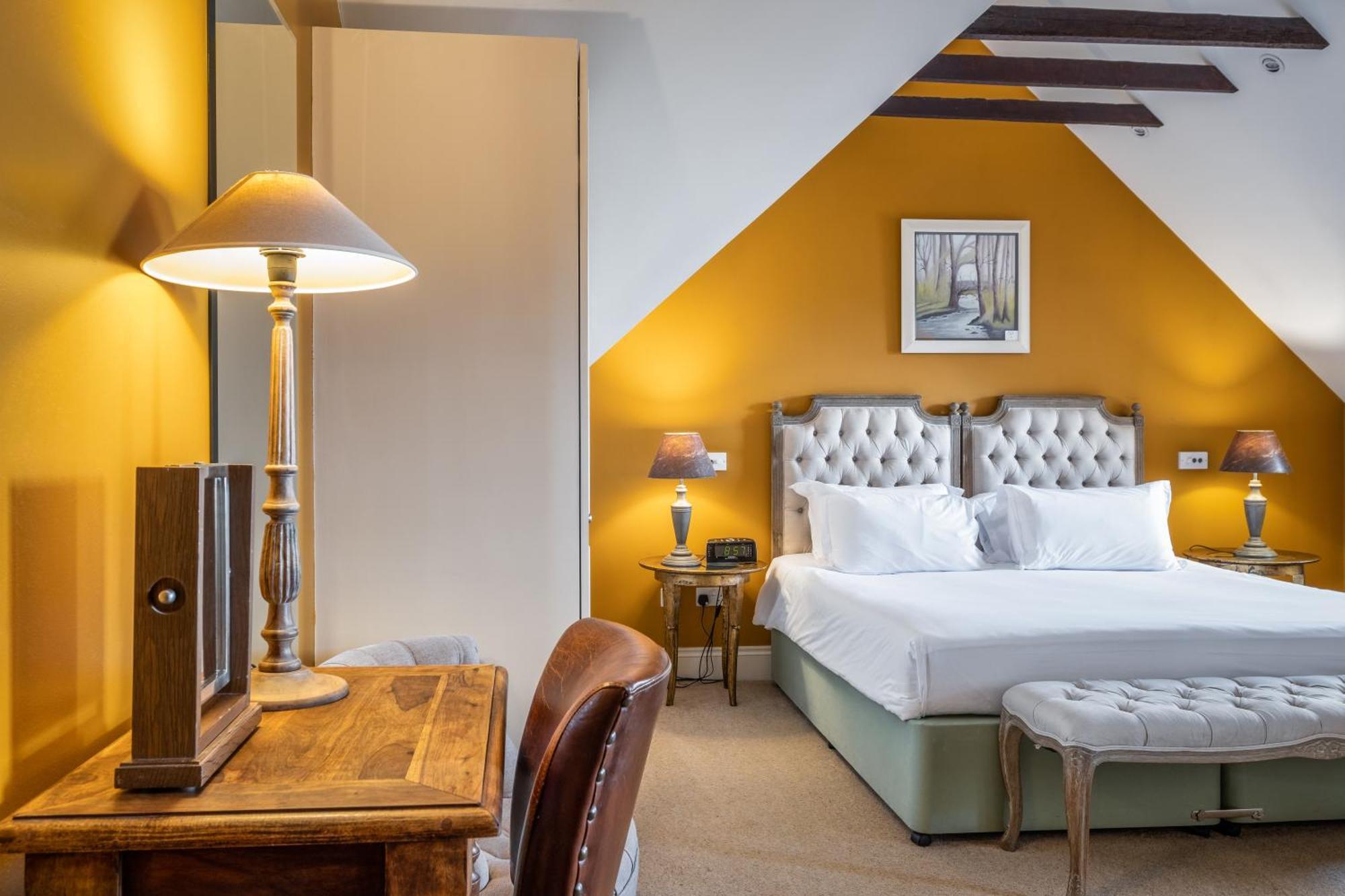 Buccleuch And Queensberry Arms Hotel Торнгілл Екстер'єр фото